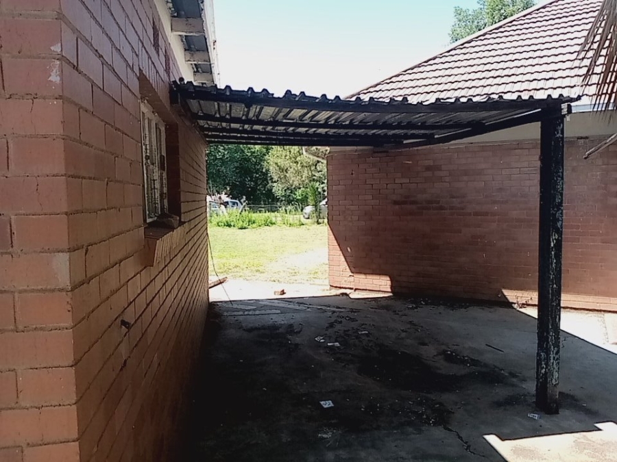 3 Bedroom Property for Sale in Vierfontein Free State